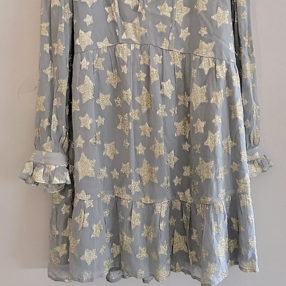 Loft / Petite Shimmer Gold Star Tiered Mini Dress | Size Large L - Picture 5 of 9